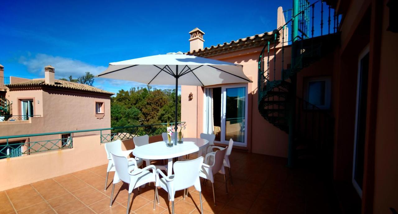 Marbella Beach Resort At Club Playa Real Exterior photo