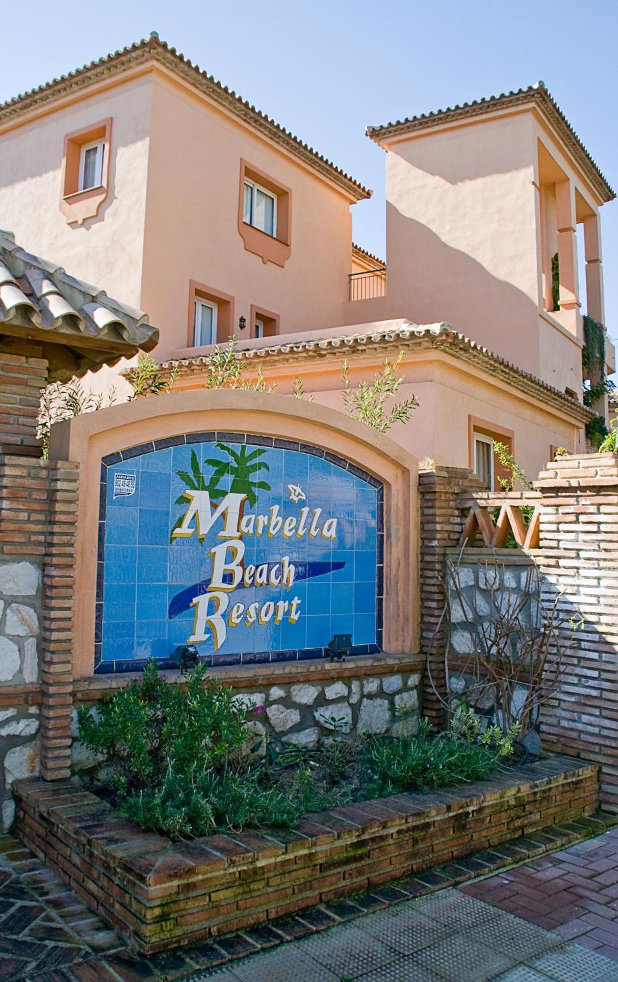 Marbella Beach Resort At Club Playa Real Exterior photo