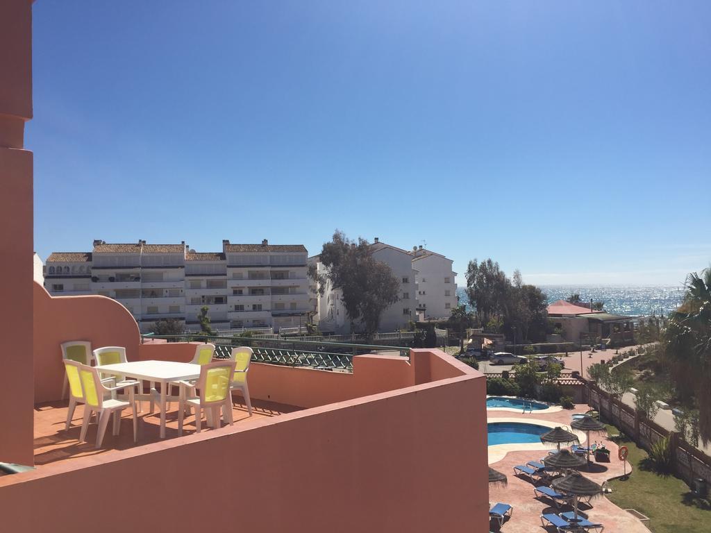 Marbella Beach Resort At Club Playa Real Exterior photo